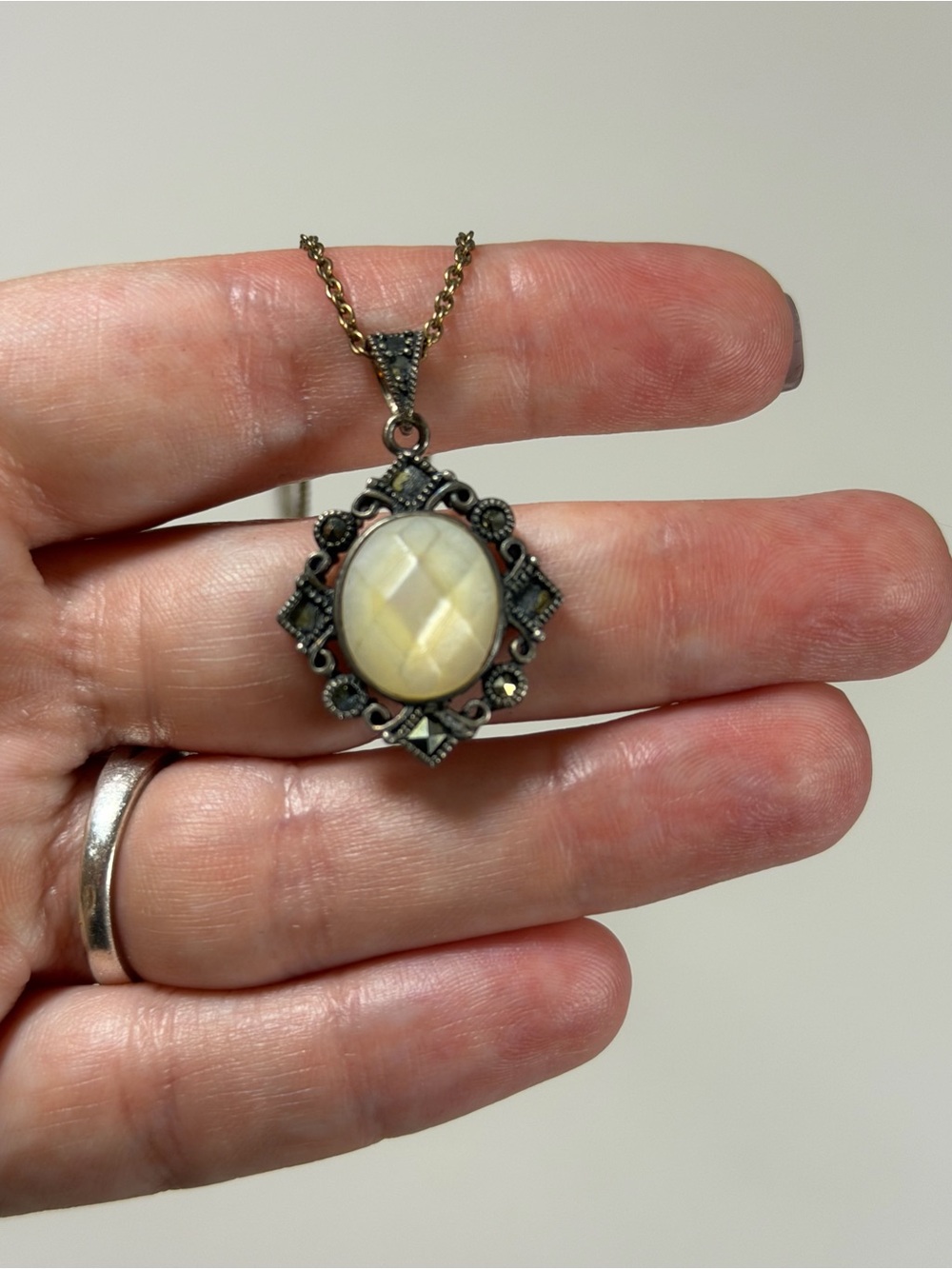 Sterling Silver JC 925 mother of pearl marcasite necklace - Picture 2 of 3